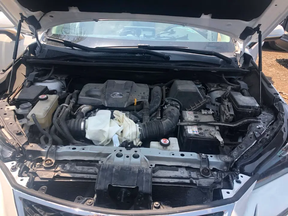2019 Lexus Nx 300 — photo 3