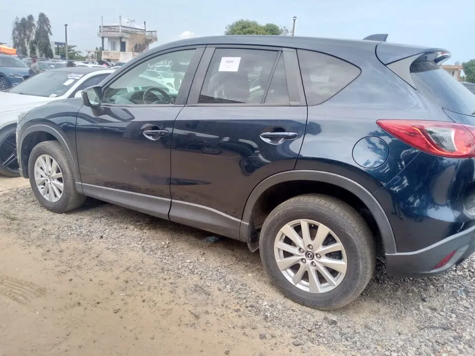 2015 Mazda CX-5 — photo 2