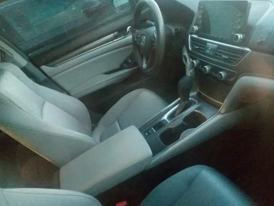 2019 Honda Accord — photo 2