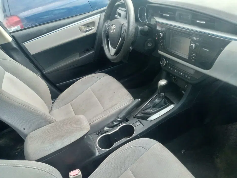 2014 Toyota Corolla — photo 3