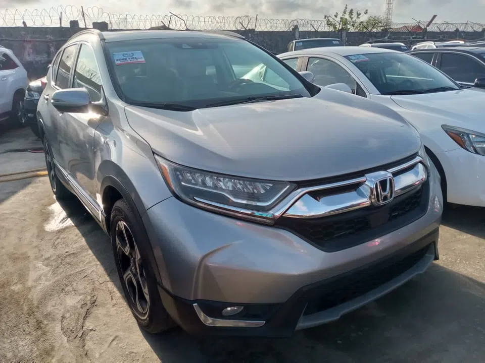 2017 Honda CR-V — photo 1