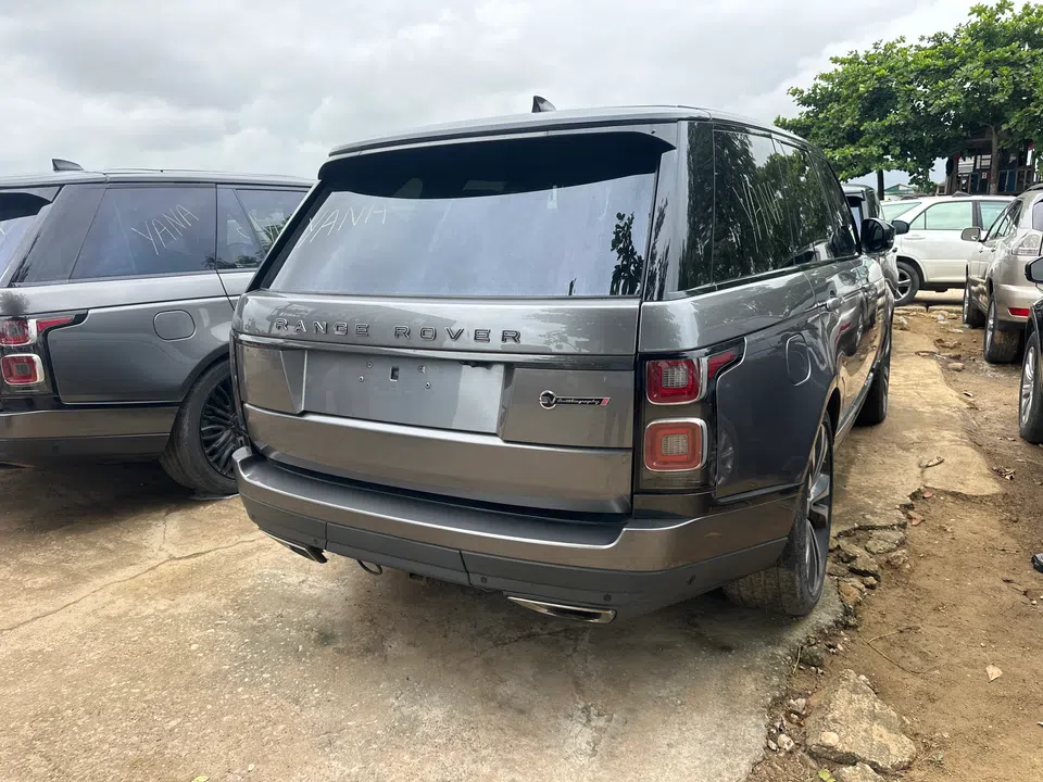 2020 Range Rover sv — photo 3