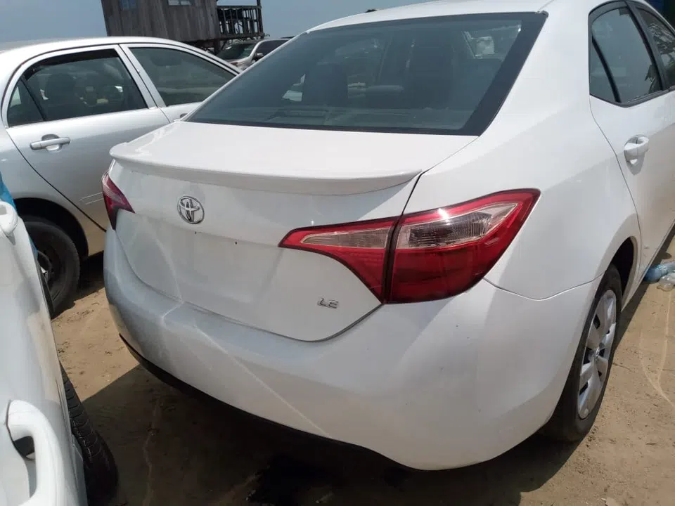 2018 Toyota Corolla — véhicule vendu — photo 3