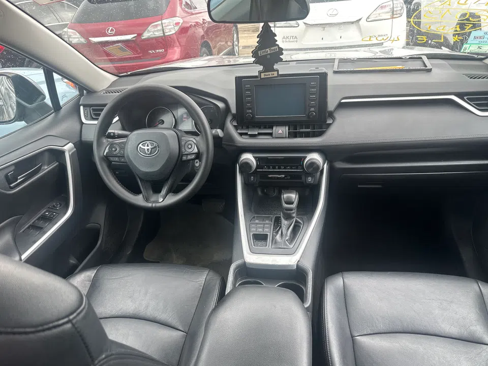 Toyota Rav4 le — photo 3