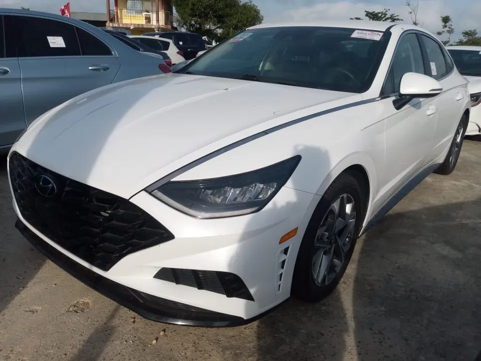 2023 Hyundai Sonata — photo 2