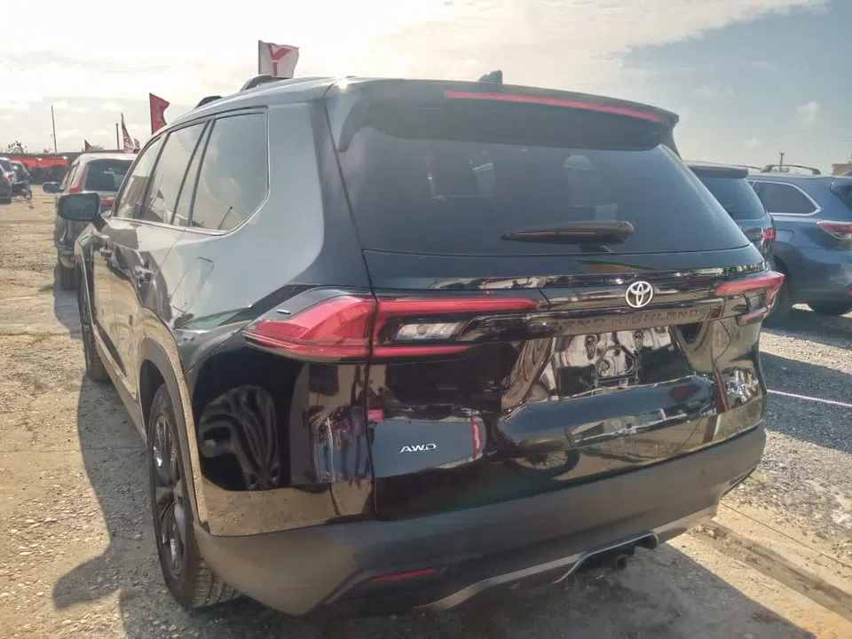 2024 Toyota Highlander — photo 3
