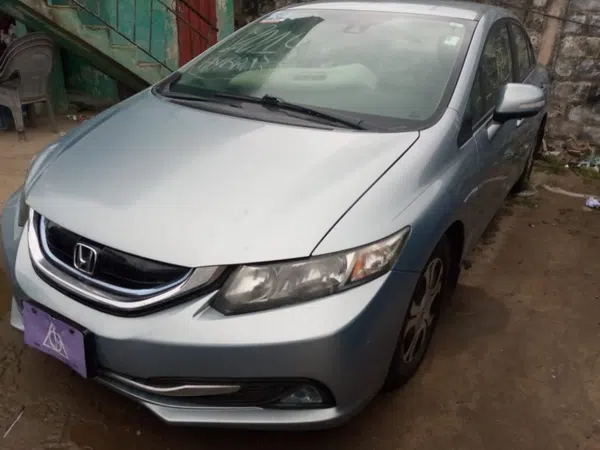 2013 Honda Civic photos, price and features