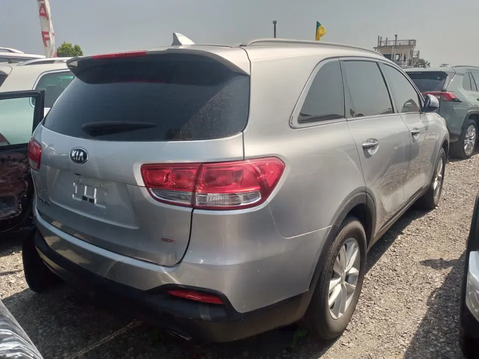 2018 Kia Sorento — photo 3