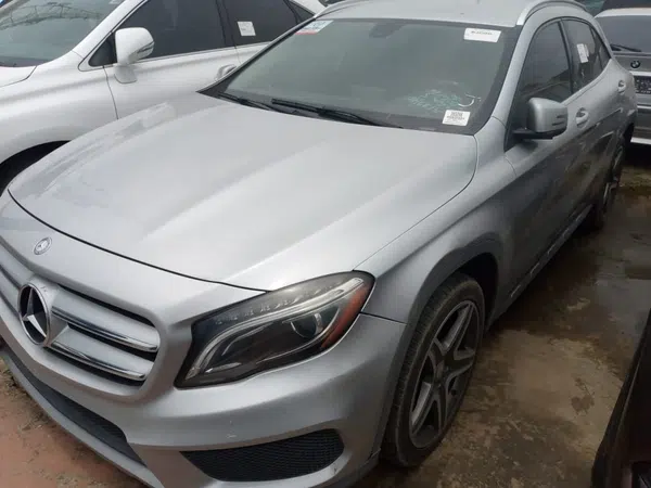 2015 Mercedes-Benz Gla-Class photos, price and features