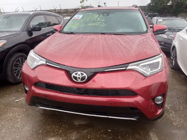 2016 Toyota Rav4 photos, price and features