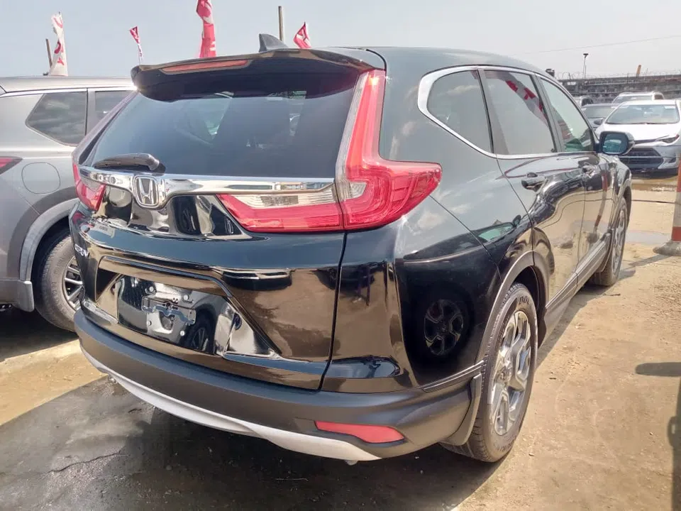 2017 Honda Crv — photo 3