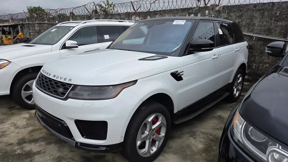 2018 Land-Rover Range Rover Sport sport hse — photo 3