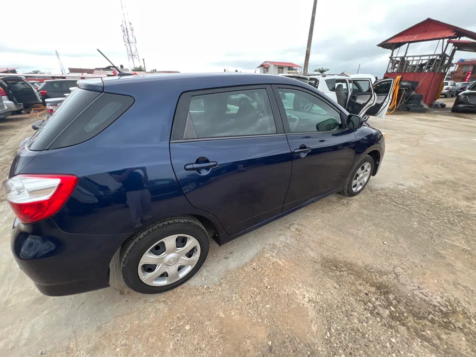 2009 Toyota Corolla Matrix — sold vehicle — photo 2