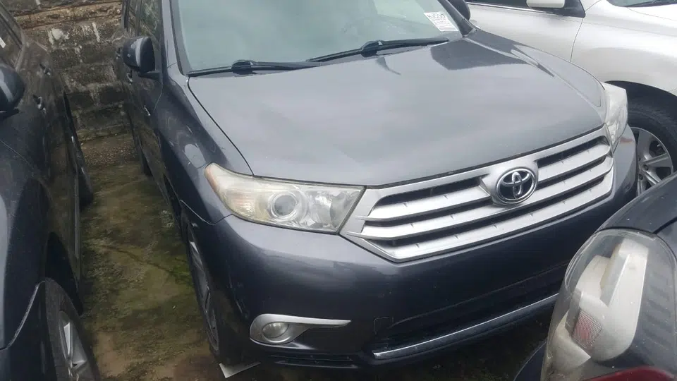 2013 Toyota Highlander limited — photo 2
