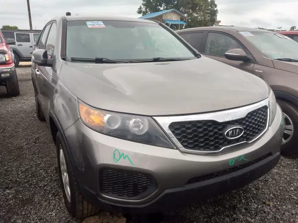 2013 Kia Sorento photos, price and features