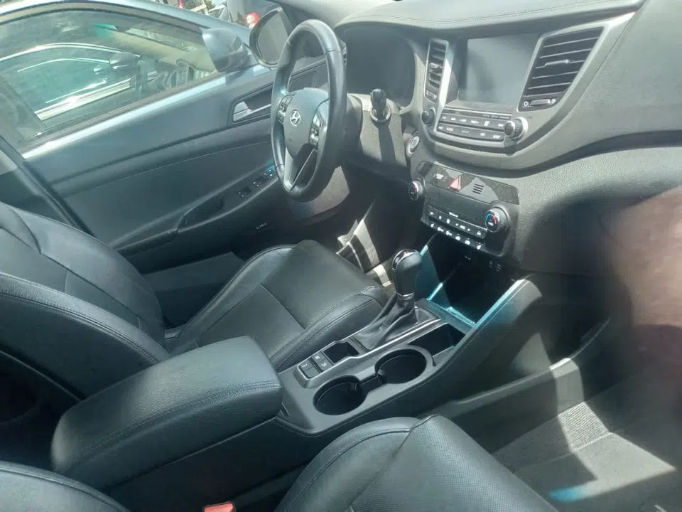 2017 Hyundai Tucson — photo 2