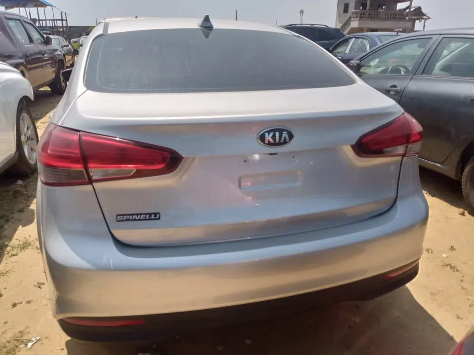 2018 Kia Forte — photo 3