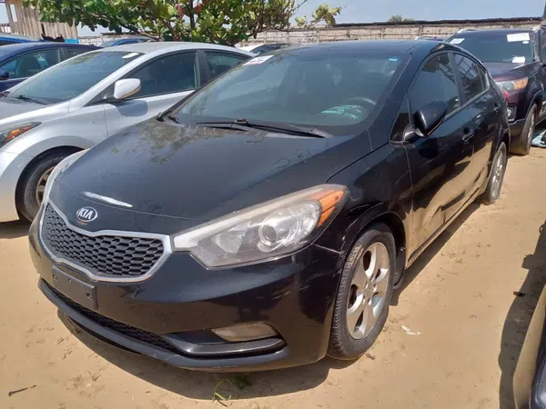 2016 Kia Forte photos, price and features