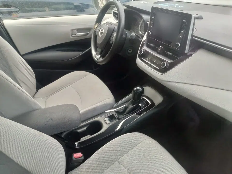 2020 Toyota Corolla — photo 2
