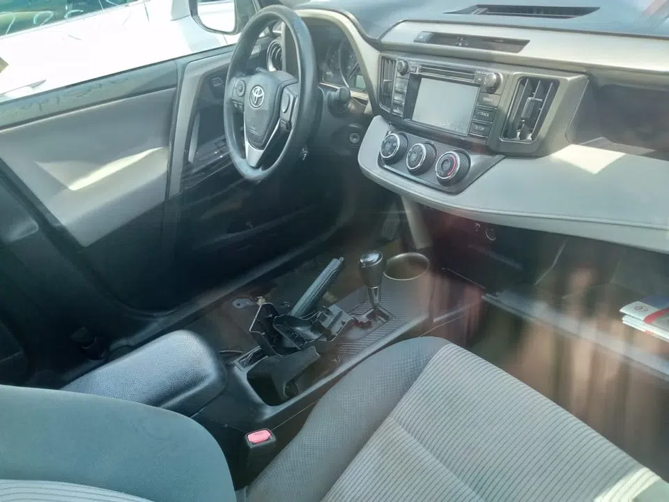 2015 Toyota Rav4 — sold vehicle — photo 2