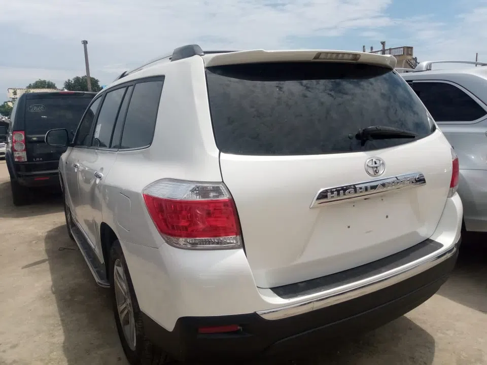 2012 Toyota Highlander — photo 3