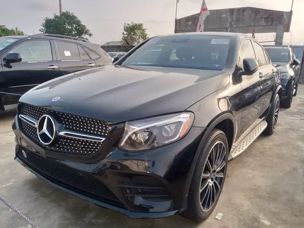 2018 Mercedes-Benz Glc-Class 300 – photos, prix et caractéristiques