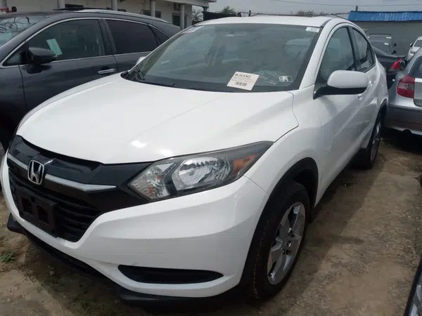 2016 Honda Hr-V photos, price and features