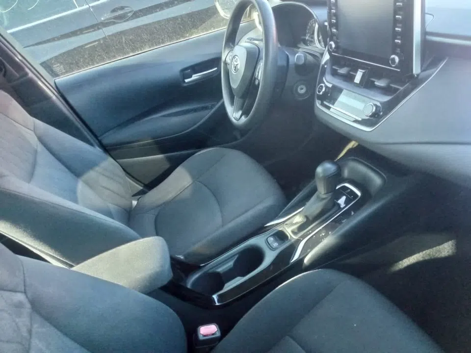 2020 Toyota Corolla — photo 2