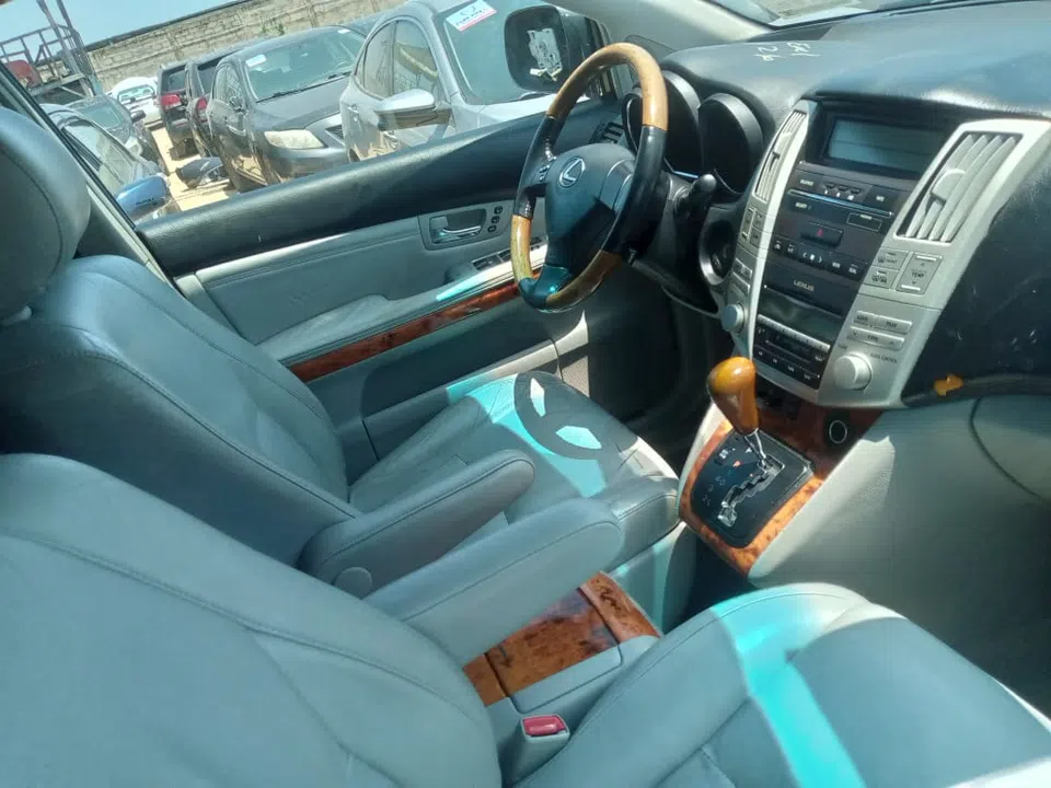 2005 Lexus Rx — photo 2