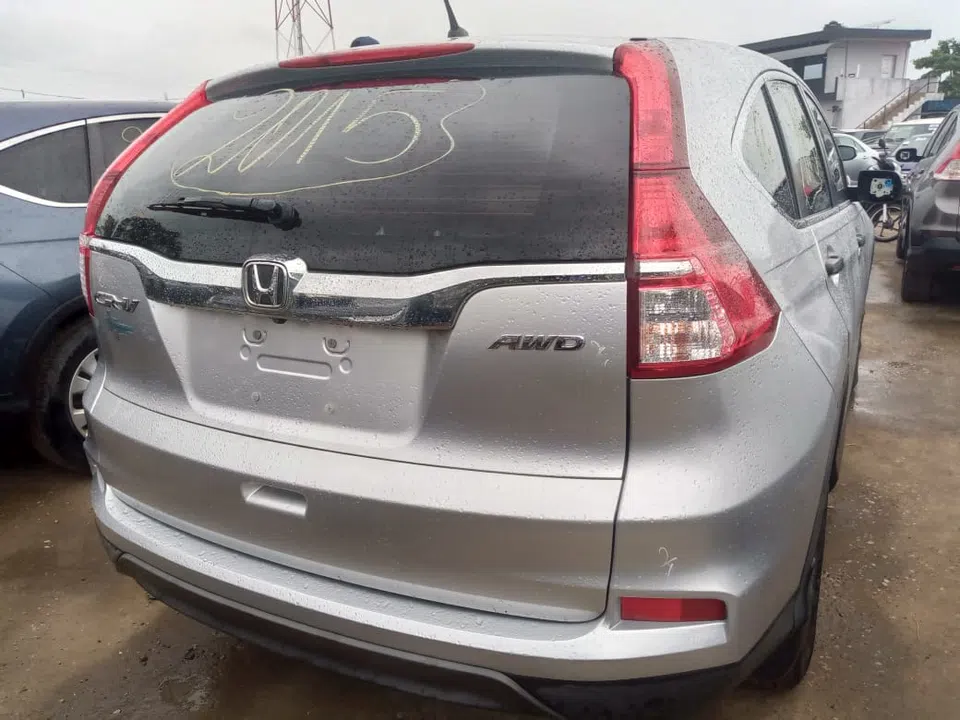2015 Honda CR-V — photo 3