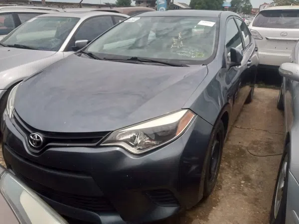 2014 Toyota Corolla photos, price and features