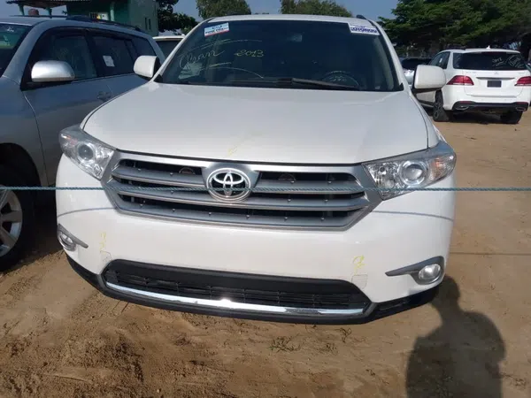 2013 Toyota Highlander – photos, prix et caractéristiques