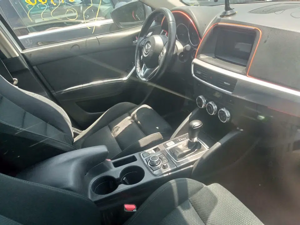 2016 Mazda CX-5 — photo 2