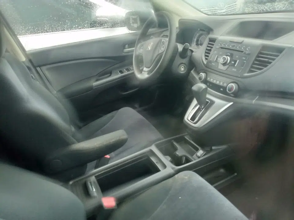 2013 Honda CR-V — sold vehicle — photo 2