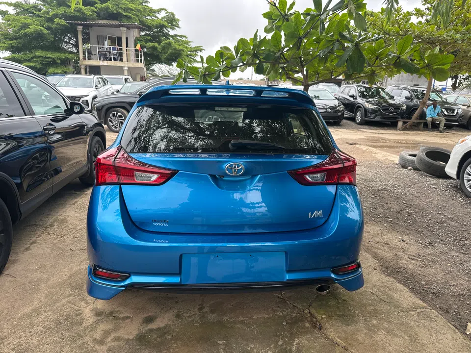 2018 Toyota Corolla Im — photo 3