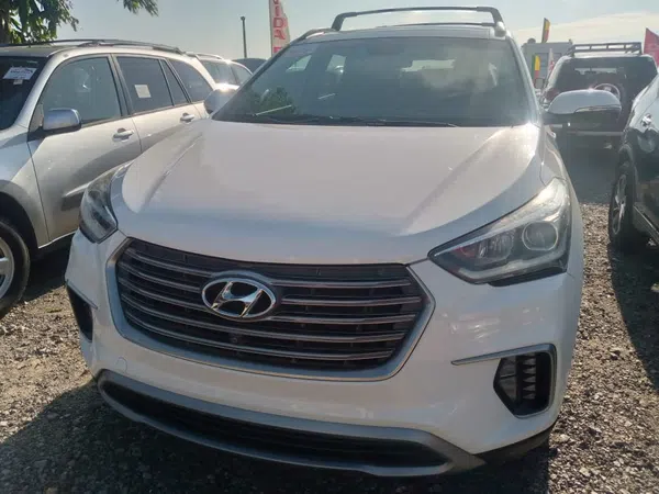 2017 Hyundai Santa Fe – photos, prix et caractéristiques