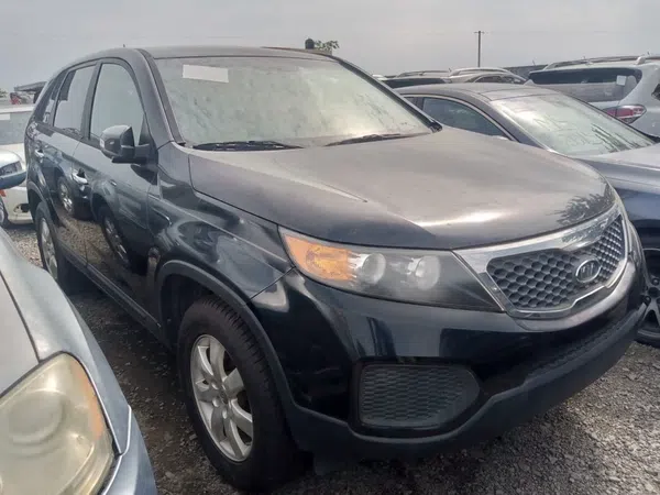 2012 Kia Sorento photos, price and features