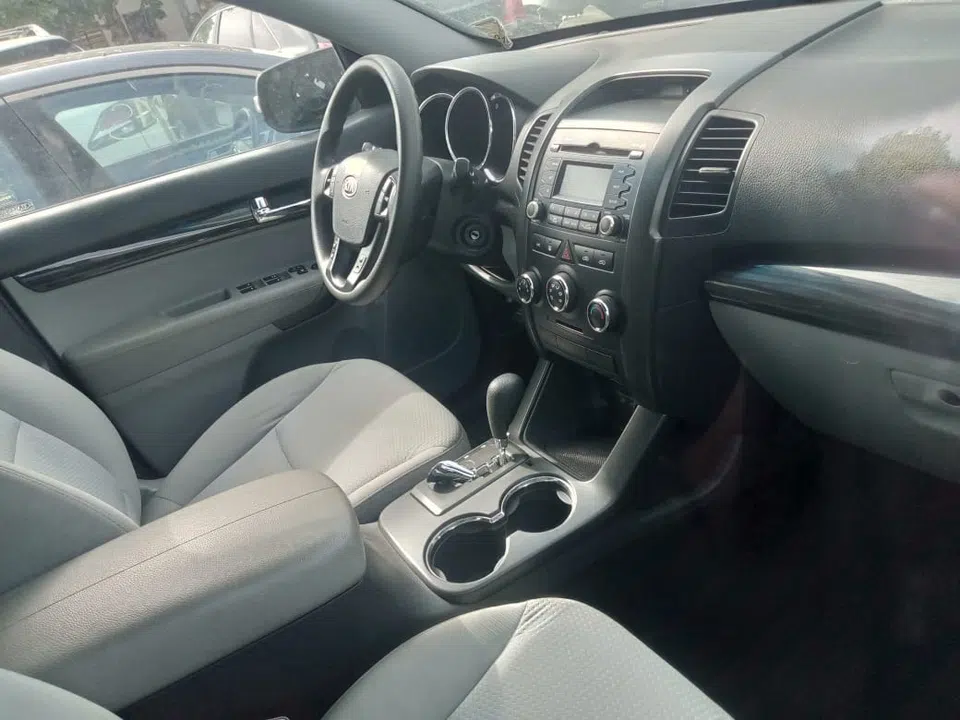 2012 Kia Sorento — photo 3