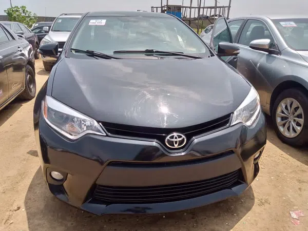 2014 Toyota Corolla – photos, prix et caractéristiques