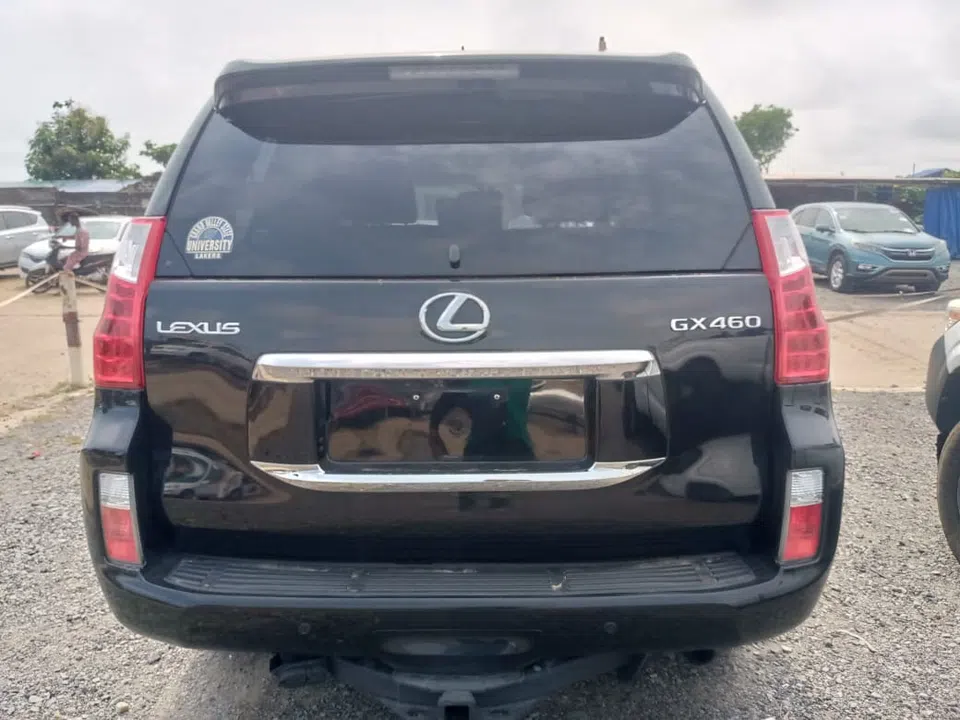 2010 Lexus Gx — photo 3