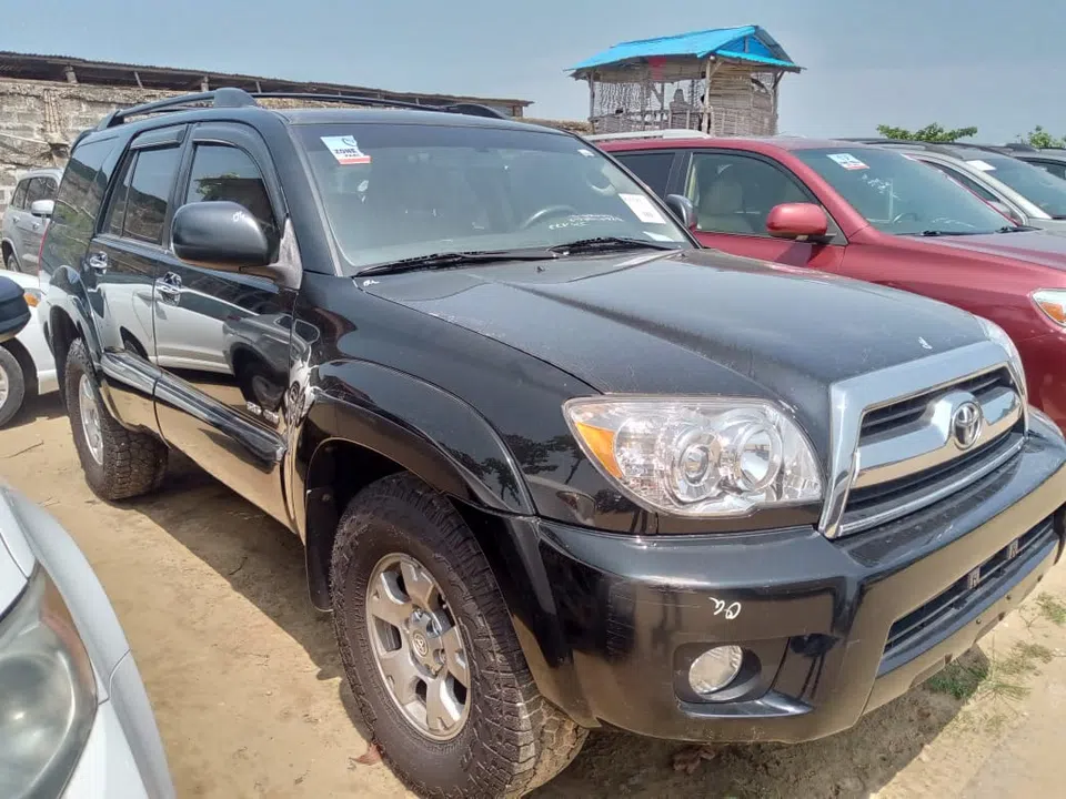 2007 Toyota 4runner — photo 2