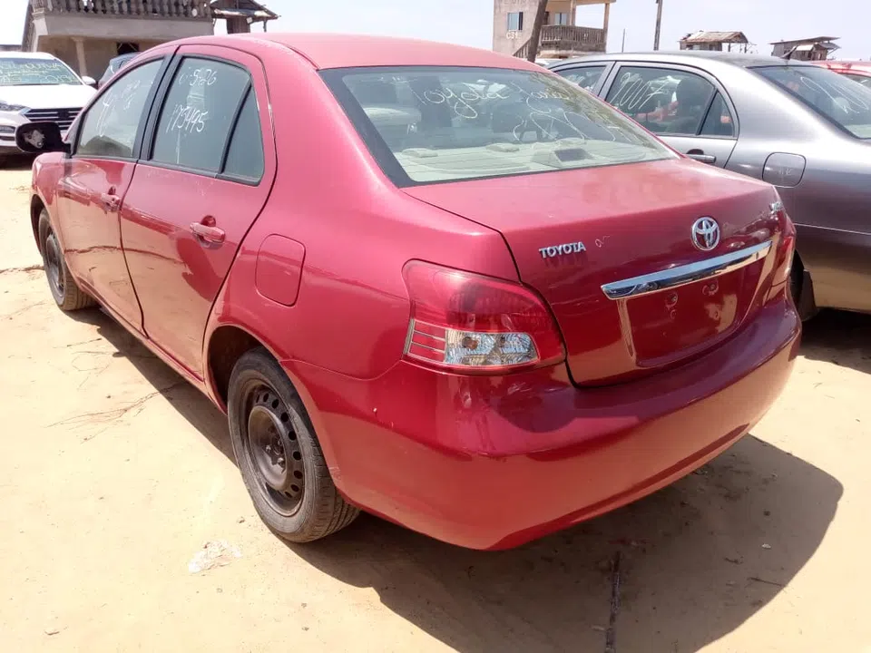 2007 Toyota Yaris — sold vehicle — photo 3