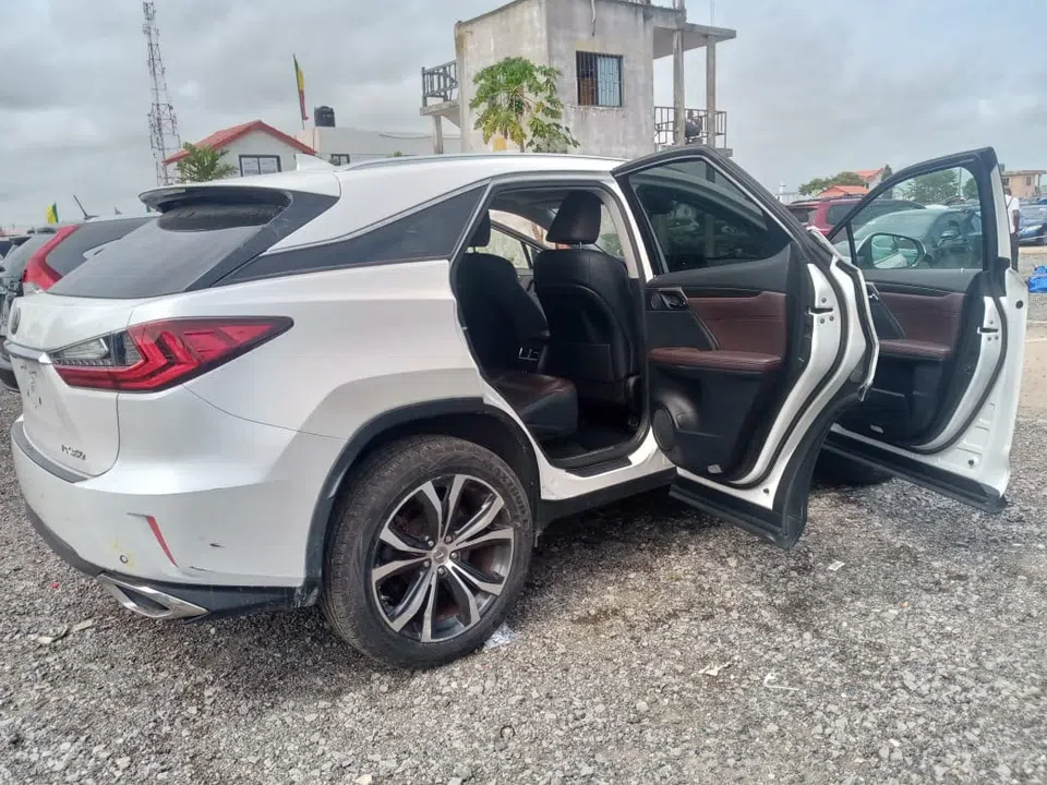 2017 Lexus Rx — sold vehicle — photo 2