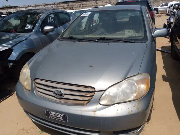 2004 Toyota Corolla photos, price and features