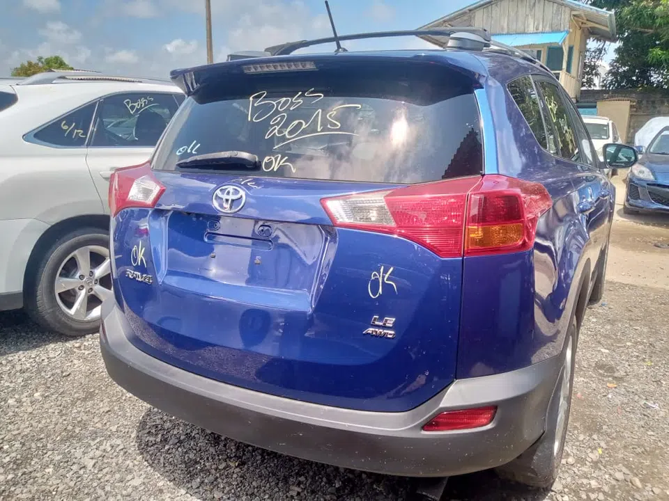 2015 Toyota Rav4 — sold vehicle — photo 3