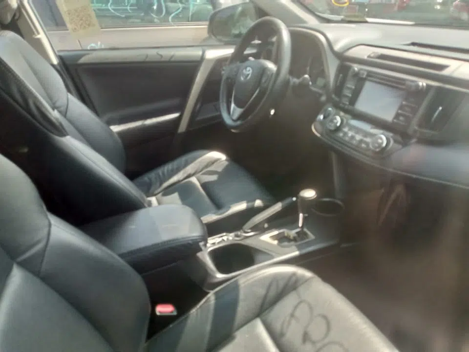2015 Toyota Rav4 — sold vehicle — photo 2