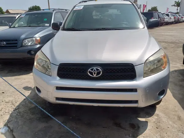 2006 Toyota Rav4 – photos, prix et caractéristiques