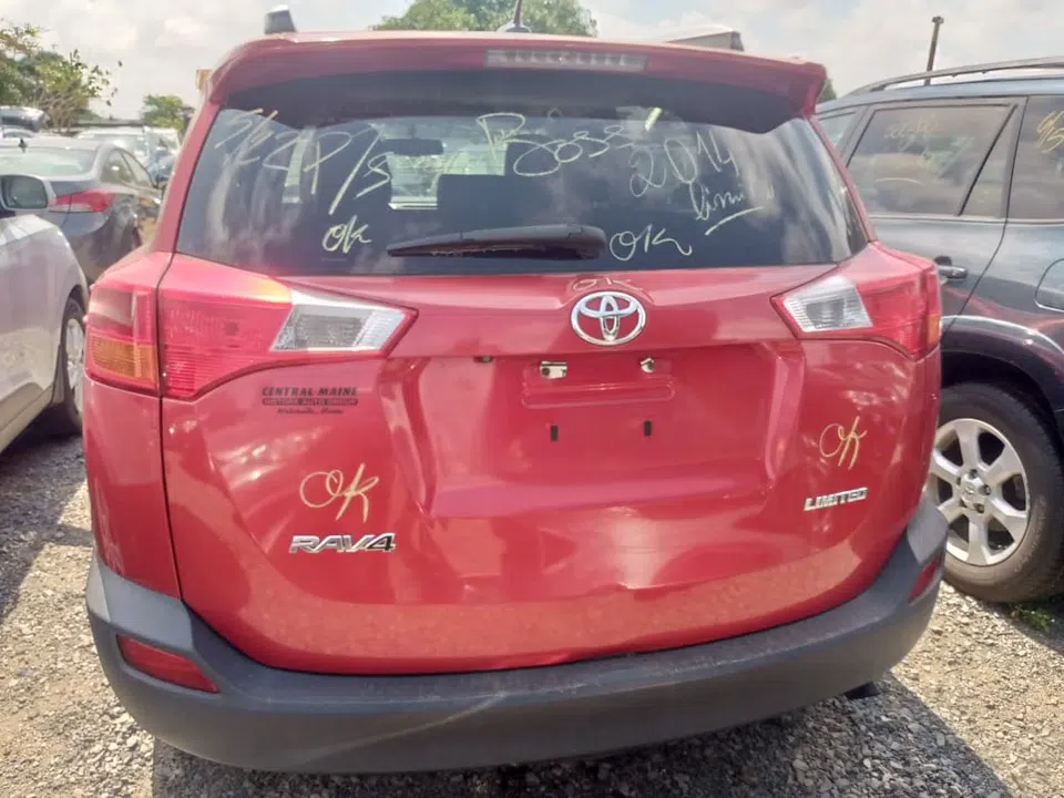 2014 Toyota Rav4 — photo 3