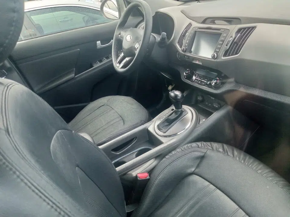 2014 Kia Sportage — photo 2