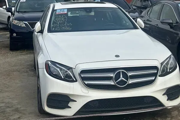 2019 Mercedes-Benz C-Class c300 – photos, prix et caractéristiques